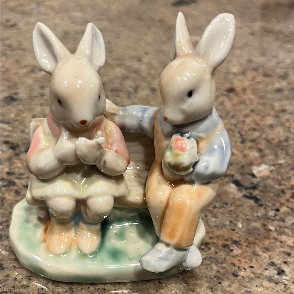 Charming Ceramic Bunny Couple Figurine